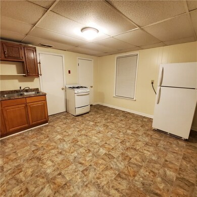 4 Smith St, Warwick, RI 02886 - photo 6