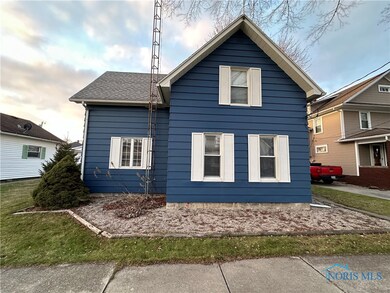 307 Clinton St, Elmore, OH 43416 - photo 2