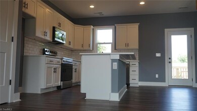 108 W Haven Dr, Statesville, NC 28625 - photo 6