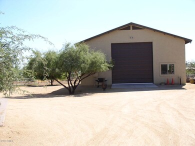 Huge Detached Garage