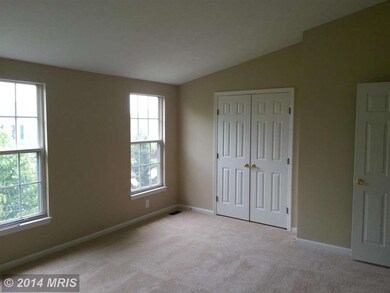 13914 Winding Ridge Ln, Centreville, VA 20121 - photo 3