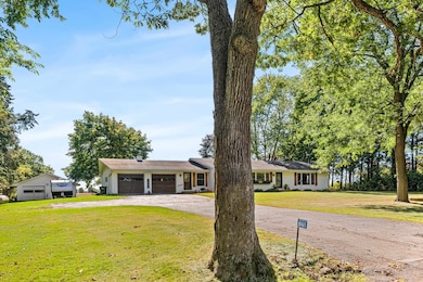 W1465 Spring Grove Rd, Ripon, WI 54971 - photo 4