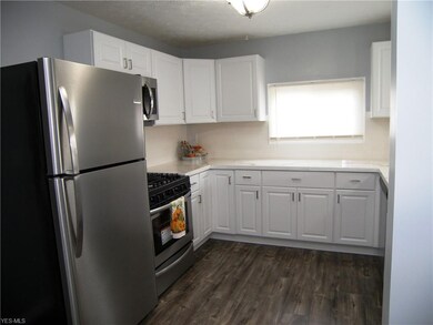 4310 Norfolk Ave, Lorain, OH 44055 - photo 7