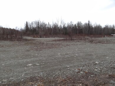 Level gravel pad