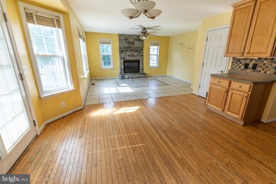 223 Hook Dr, Martinsburg, WV 25405 - photo 6