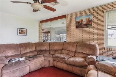 300 Parish Dr, Arabi, LA 70032 - photo 3