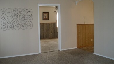 911 S Jefferson St, Princeton, IN 47670 - photo 7