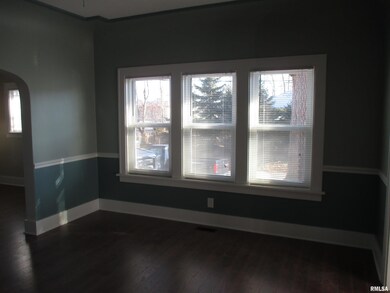 1745 W Locust St, Davenport, IA 52804 - photo 4