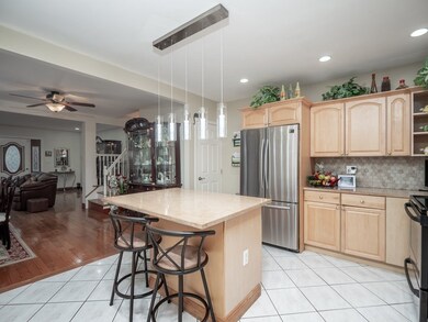 75 Walnut St unit 75, Everett, MA 02149 - photo 5