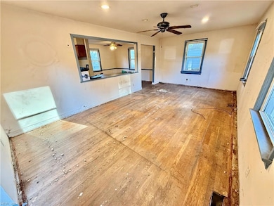 8336 Pythian Ave, Norfolk, VA 23518 - photo 5