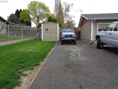 3428 Royal Crest Dr E, the Dalles, OR 97058 - photo 4