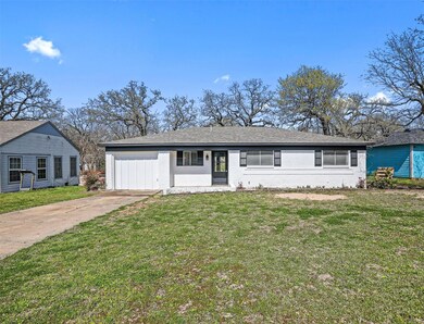 41 Vaughn Dr, Denison, TX 75020 - photo 2