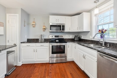 20 Lafayette St, North Attleboro, MA 02760 - photo 4