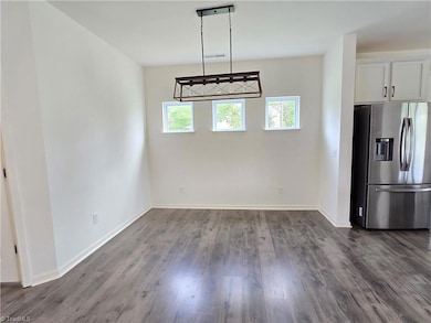 3208 Derby Cir, High Point, NC 27265 - photo 5