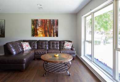 6916 Wake Forrest Dr, Dallas, TX 75214 - photo 2