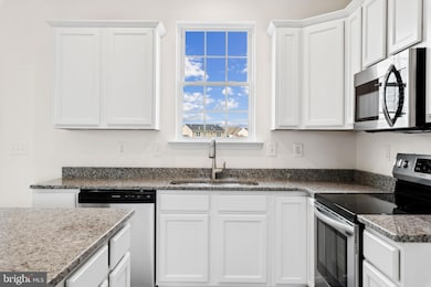 3811 Castle Dr, Dover, PA 17315 - photo 7