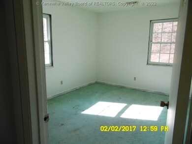 539 Midway Rd, Alum Creek, WV 25003 - photo 7