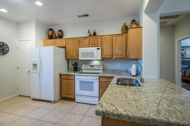 18731 N Summerbreeze Way, Surprise, AZ 85374 - photo 7