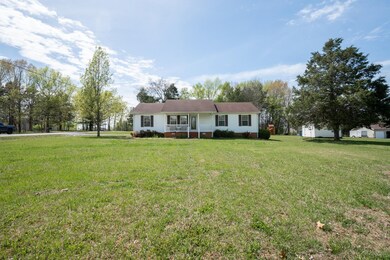 201 Cessna Ln, Shelbyville, TN 37160 - photo 5