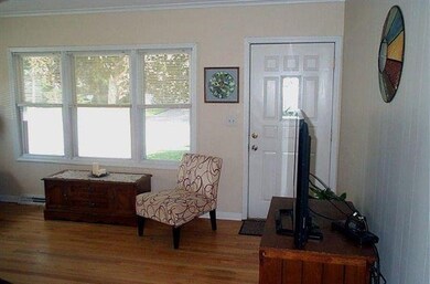 2107 W 36th St, Davenport, IA 52806 - photo 4