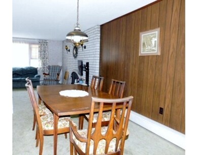 122 Bumble Bee Cir, Shrewsbury, MA 01545 - photo 3