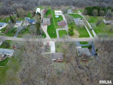 4709 N Koerner Rd, Peoria, IL 61615 - photo 2