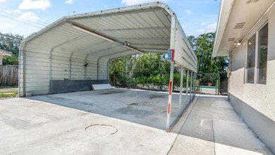 2855 Boston Ct, Lake Worth, FL 33462 - photo 4