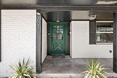 6915 Bucknell Dr, Dallas, TX 75214 - photo 2