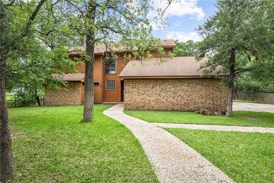 1303 Angelina Cir, College Station, TX 77840 - photo 2