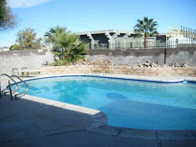 4150 Hazelcrest Dr, Las Vegas, NV 89121 - photo 5