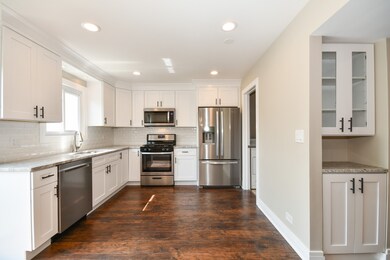 Enjoy a Cocktail at Your Dry Bar while Cooking Din