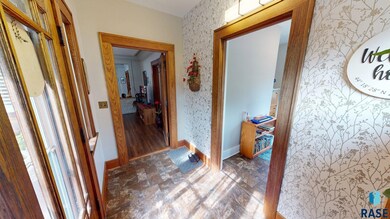 1215 3rd St, Brookings, SD 57006 - photo 3
