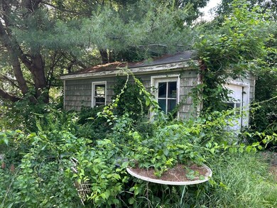 148 Lakeview Ave, Taunton, MA 02780 - photo 7