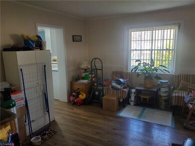 327 Northwood Dr, Asheboro, NC 27203 - photo 6