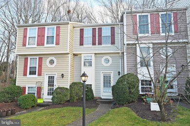 1613 Fieldthorn Dr, Reston, VA 20194 - photo 2