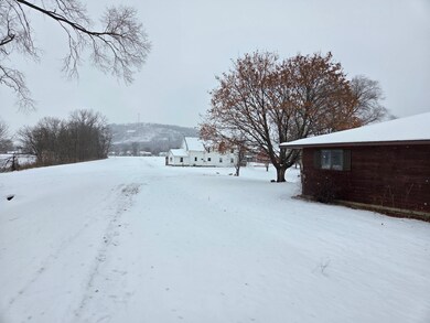 306 S Burr Oak St, Rushford, MN 55971 - photo 6