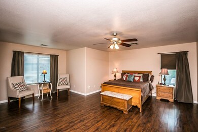 287 E Windsor Ct-24
