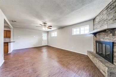 2124 Avis St, Mesquite, TX 75149 - photo 6