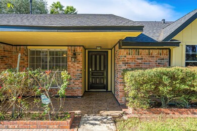 6010 Green Falls Dr, Houston, TX 77088 - photo 4