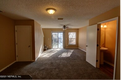 10617 Academy Park Dr, Jacksonville, FL 32218 - photo 3