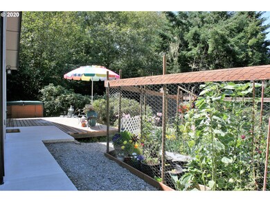 94516 Riley Creek Way, Gold Beach, OR 97444 - photo 4