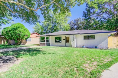 1109 Dover Cir, Alvin, TX 77511 - photo 7