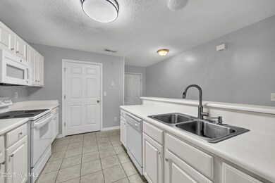 5012 Hunters Trail unit 7, Wilmington, NC 28405 - photo 6