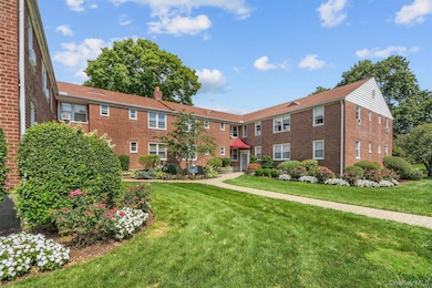 6 Bryant Crescent unit 1H, White Plains, NY 10605 - photo 3