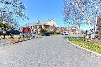 156 Quincy Shore Dr unit 72, Quincy, MA 02171 - photo 4
