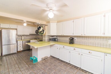 Large Kitchen
