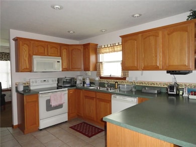 1638 N Nieman Dr, Greensburg, IN 47240 - photo 7