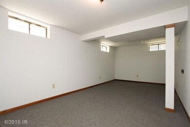 904 E 25th Ct, Des Moines, IA 50317 - photo 5