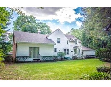 686 Amostown Rd, West Springfield, MA 01089 - photo 3