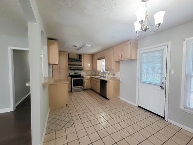 1225 Harrison Ln, Hurst, TX 76053 - photo 7